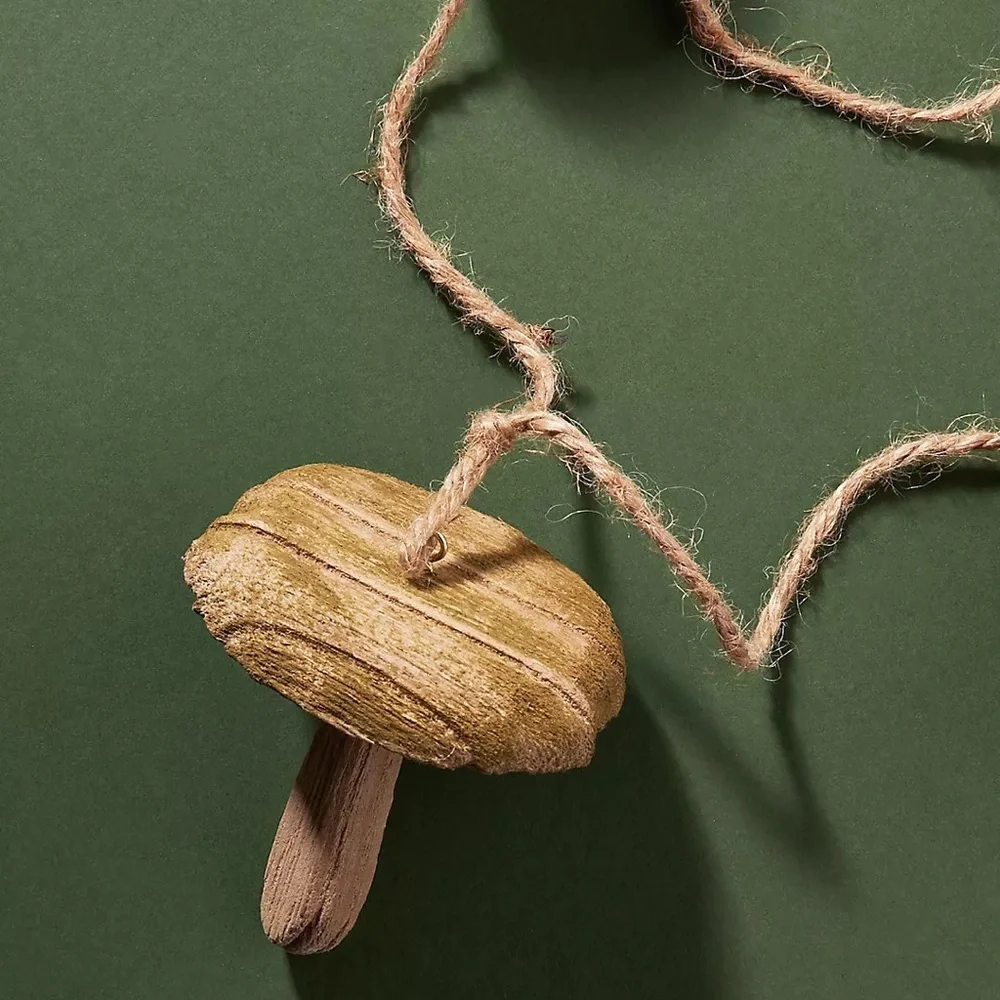 Candlenut Mushroom Garland